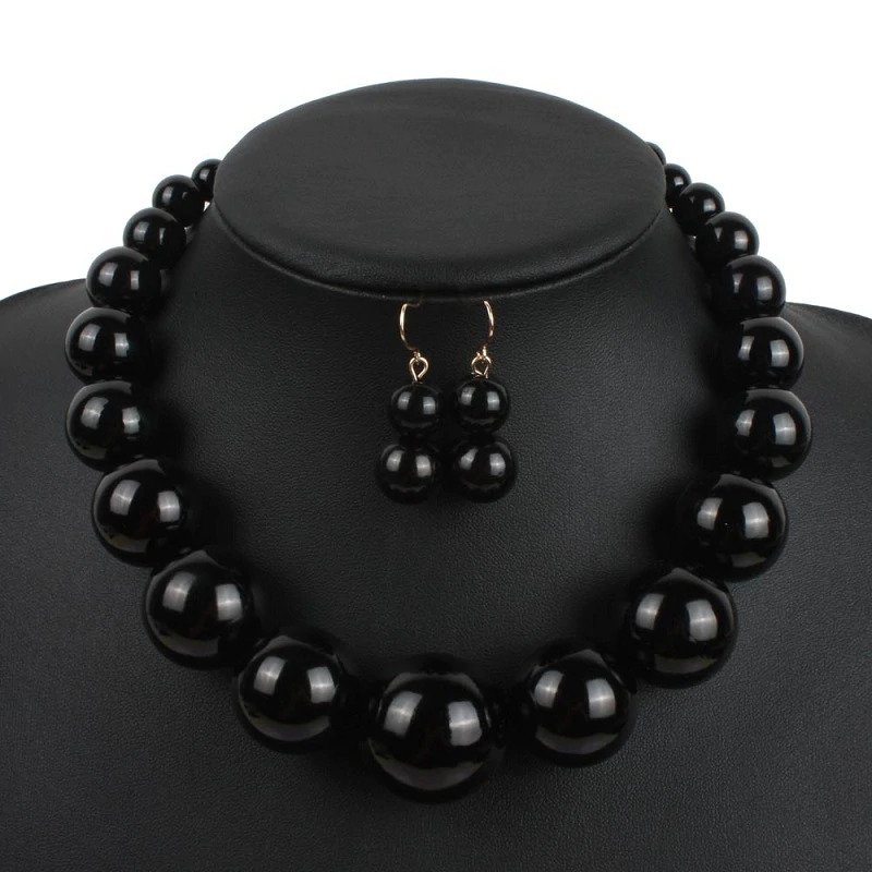 Black Pearl Necklace